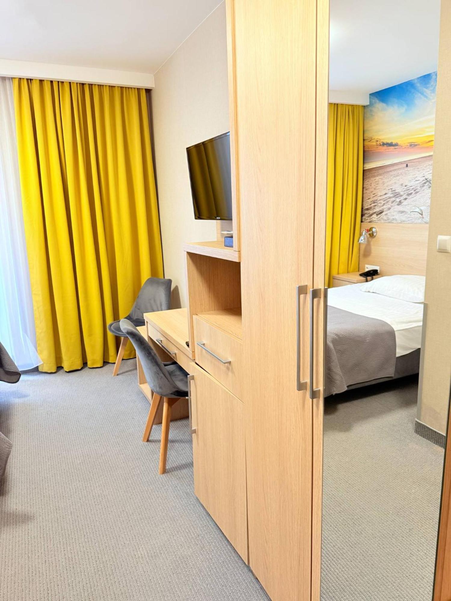 Hotel La Siesta&Medical Spa Jastrzębia Góra Esterno foto